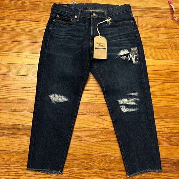 NWT A&F Rustin Cropped Athletic Slim Jeans size 30” - Picture 1 of 11